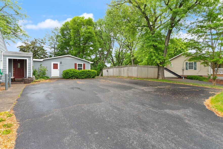 More Photos Of 17423 Wilson St, Dumfries Multifamily For Sale