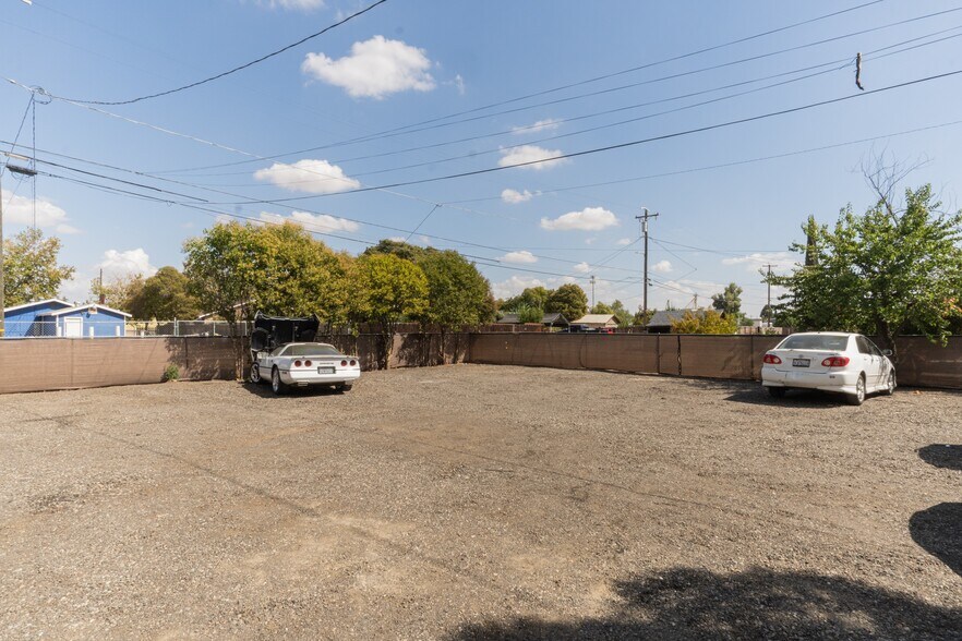 More Photos Of 3882 Washington Ave, Le Grand Apartments For Sale