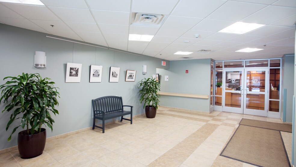 More Photos Of 2 Pillsbury St, Concord Office For Lease