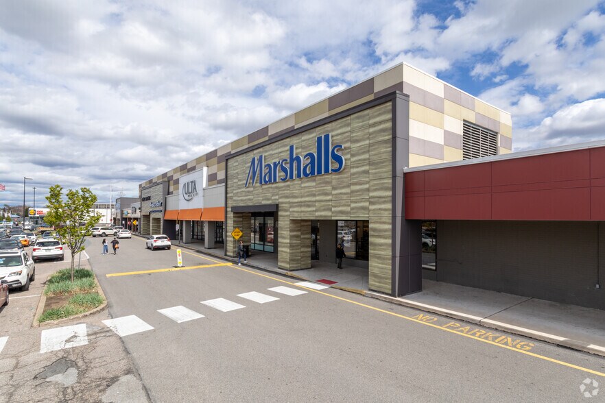More Photos Of 9121-9185 Roosevelt Blvd, Philadelphia Unknown For Lease