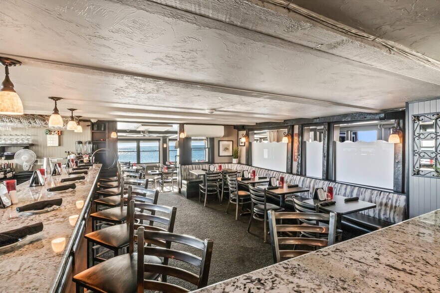 More Photos Of 539 Commercial St, Provincetown Storefront Retail Residential For Sale