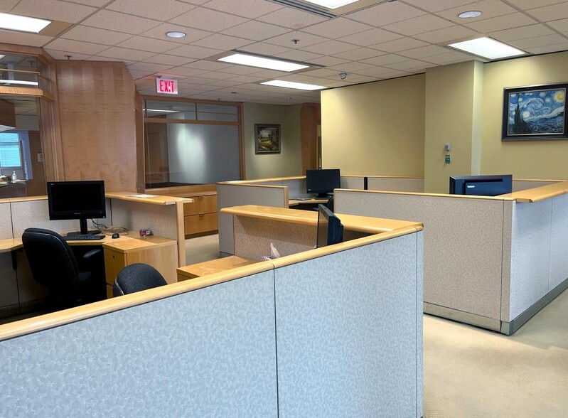 More Photos Of 999 Canada Pl, Vancouver Office For Lease