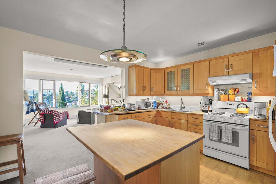 More Photos Of 656 Parkman Ave, Los Angeles Apartments For Sale