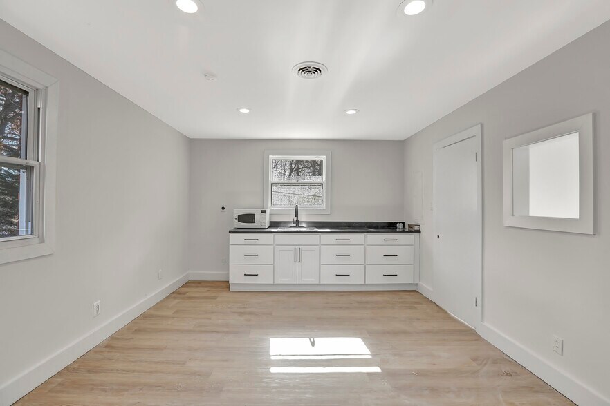 More Photos Of 2306 Church Rd, Cherry Hill Medical For Sale