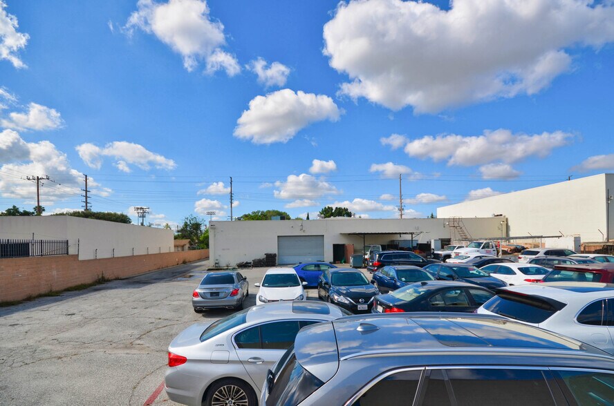 More Photos Of 9323 Rush St, South El Monte Manufacturing For Sale