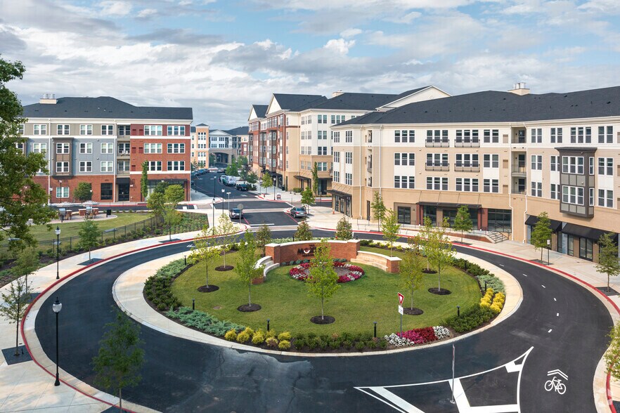 Primary Photo Of 4040 Gateway Dr, Fairfax Apartments For Lease