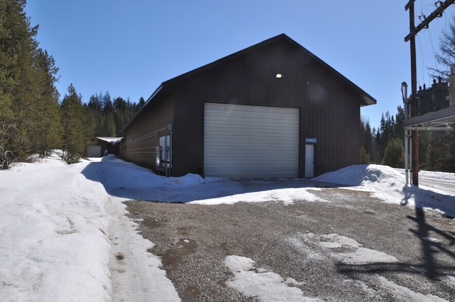 More Photos Of 6065 - 6073 US Highway 93, Olney Warehouse For Lease