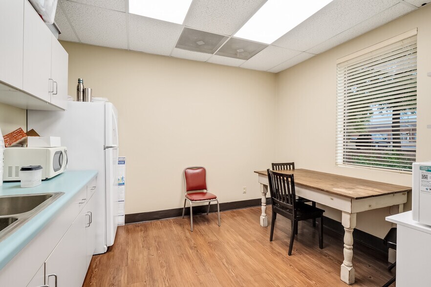 More Photos Of 7672-7680 Airways Blvd, Southaven Medical For Sale