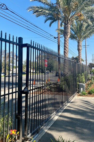 More Photos Of 9152 Rosecrans Ave, Bellflower Land For Lease