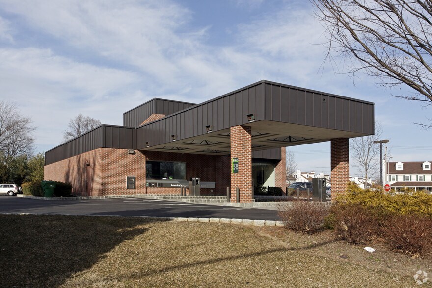 More Photos Of 9996 Haldeman Ave, Philadelphia Bank For Sale