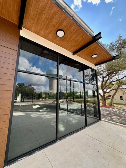 More Photos Of 6427 Babcock Rd, San Antonio Medical For Lease