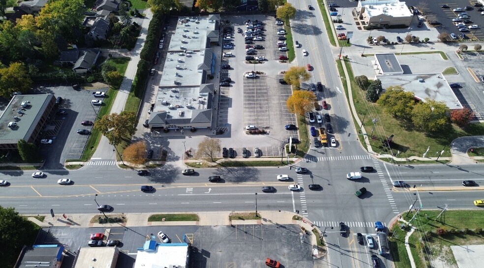 More Photos Of 7201 W College Dr, Palos Heights Freestanding For Lease