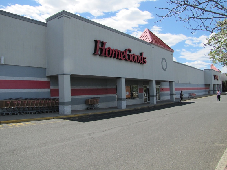 More Photos Of 900-930 Springfield Rd, Union Township Unknown For Lease