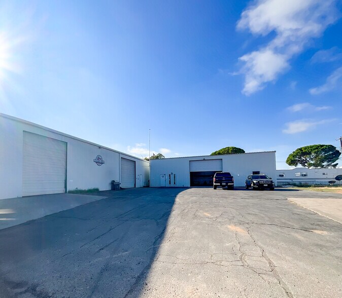 More Photos Of 400 Stoddard st, Odessa Warehouse For Sale