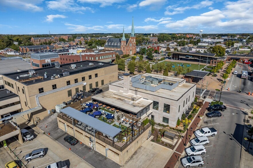 More Photos Of 131 Strawberry Alley Aly, Clarksville General Retail For Lease