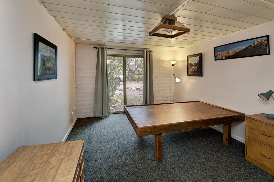 More Photos Of 2751 N Soldier Trl, Tucson Specialty For Sale