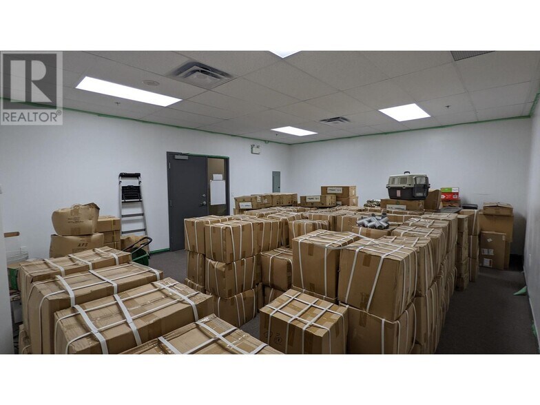 More Photos Of 550 W Broadway, Vancouver Office For Sale