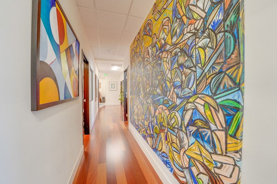 More Photos Of 9888 Carroll Centre Rd, San Diego Office For Sale