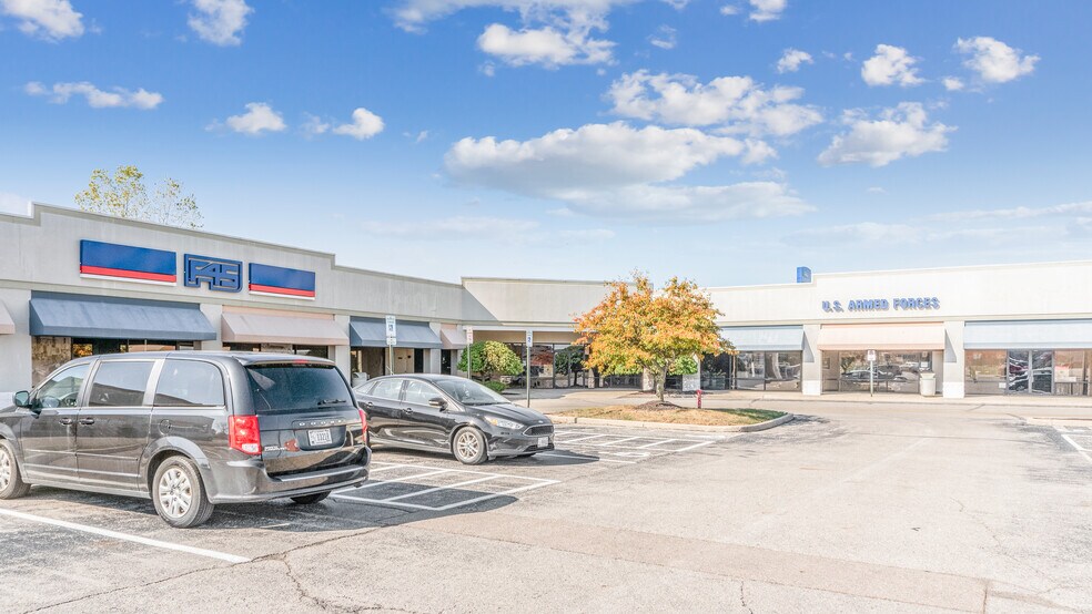 More Photos Of 987 E Ash St, Piqua Storefront For Lease