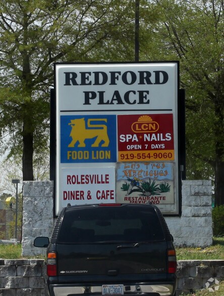 More Photos Of 401-411 S Main St, Rolesville Unknown For Lease