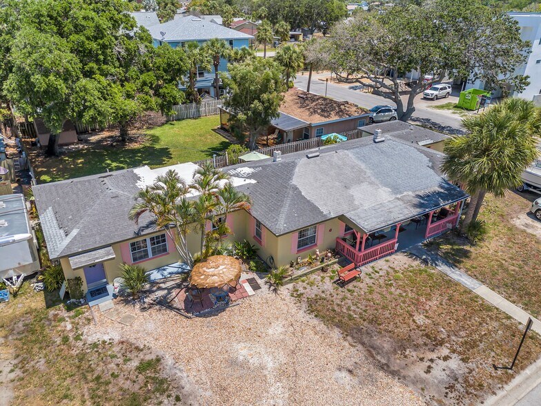 More Photos Of 1803 Gulf Blvd, Indian Rocks Beach Hotel For Sale