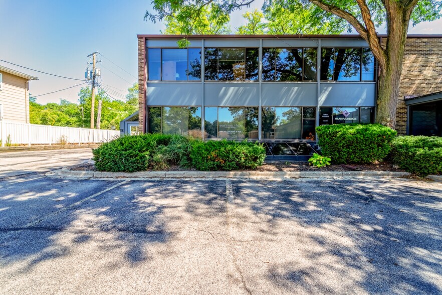 More Photos Of 2219 Packard St, Ann Arbor Office For Sale