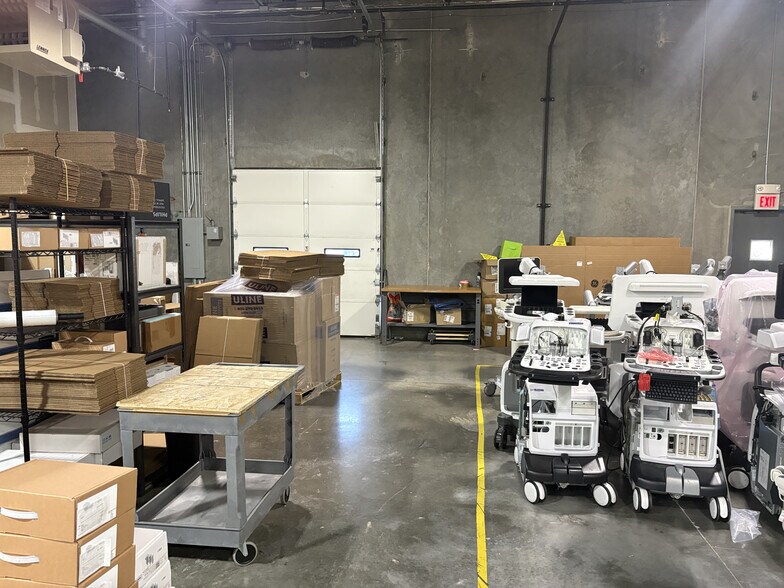 More Photos Of 920-926 Hemsath Rd, Saint Charles Warehouse For Sale