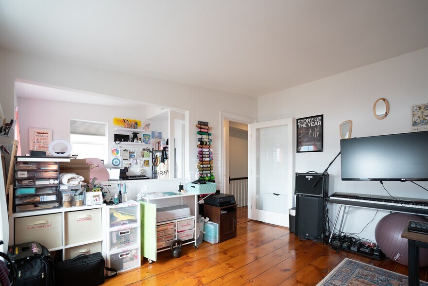 More Photos Of 121 Montgomery St, Newburgh Apartments For Sale