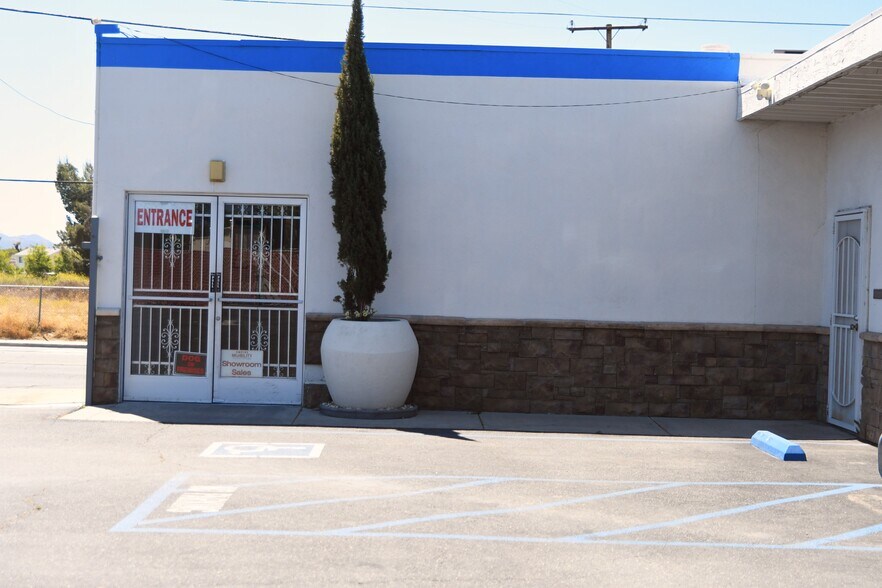 More Photos Of 796 N State St, Hemet General Retail For Sale