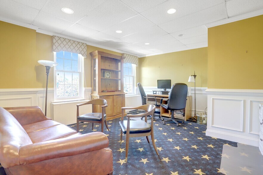 More Photos Of 313 Park Ave, Falls Church Medical For Sale