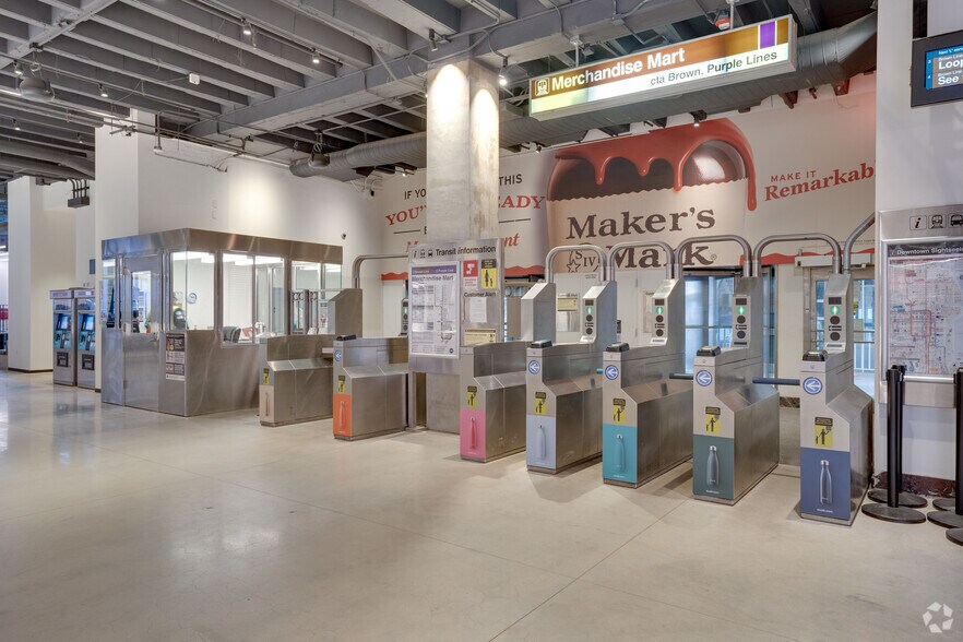 More Photos Of 222 Merchandise Mart Plz, Chicago Office For Lease