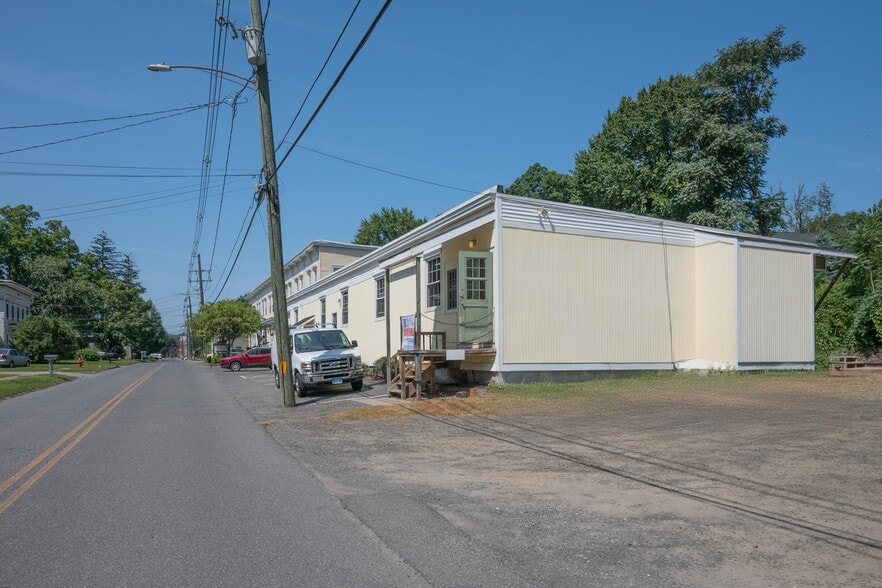 More Photos Of 45 West St, New Milford Light Manufacturing For Sale
