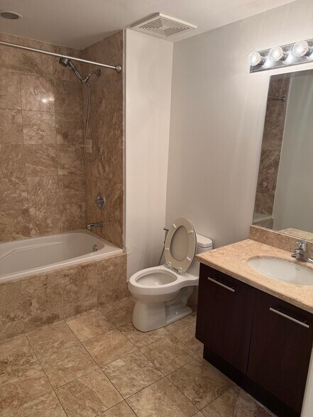 More Photos Of 410 Evernia St, West Palm Beach Apartments For Lease