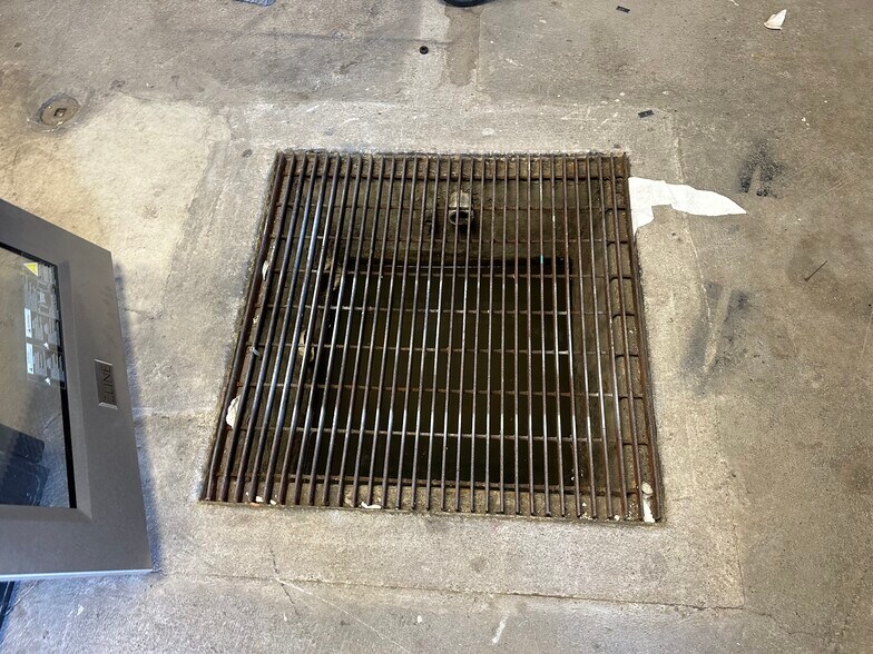 More Photos Of 317 Harrison Ave, Endicott Freestanding For Lease