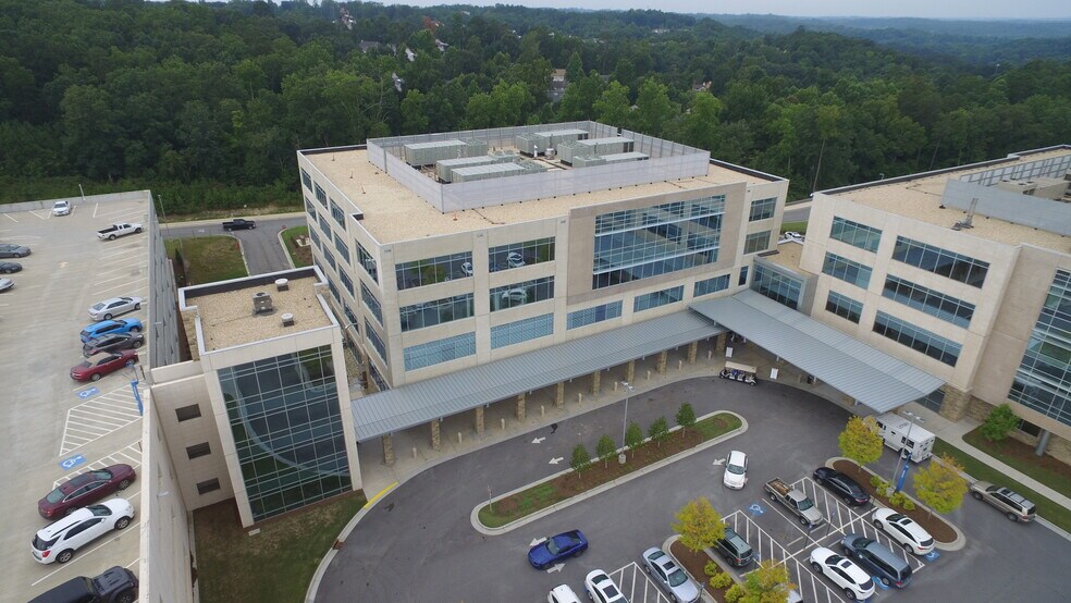 More Photos Of 460 Northside Cherokee Blvd, Canton Hospital For Lease