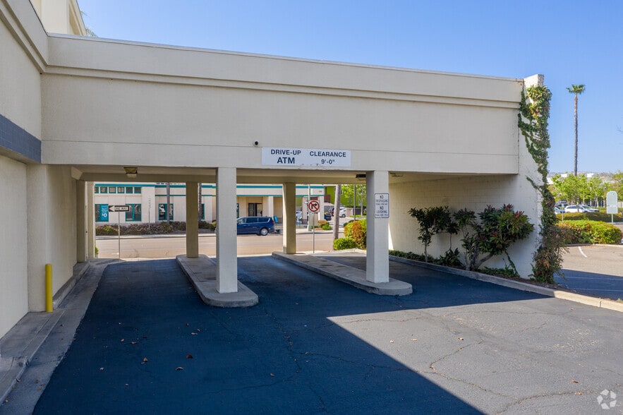 More Photos Of 128 N Broadway, Escondido General Retail For Lease