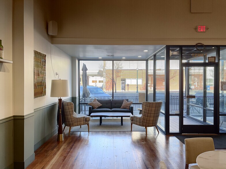 More Photos Of 7 W Alder St, Walla Walla Storefront For Lease