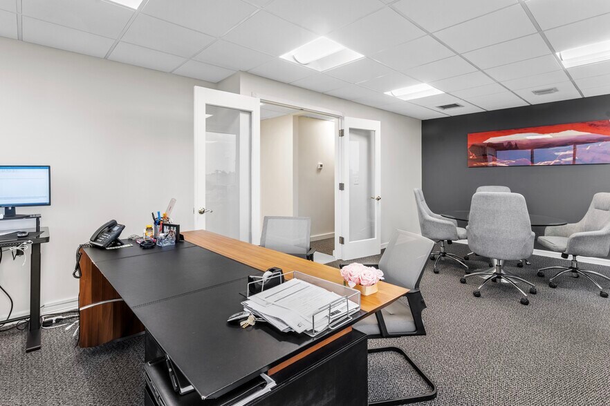 More Photos Of 701 E Commercial Blvd, Oakland Park Medical For Sale