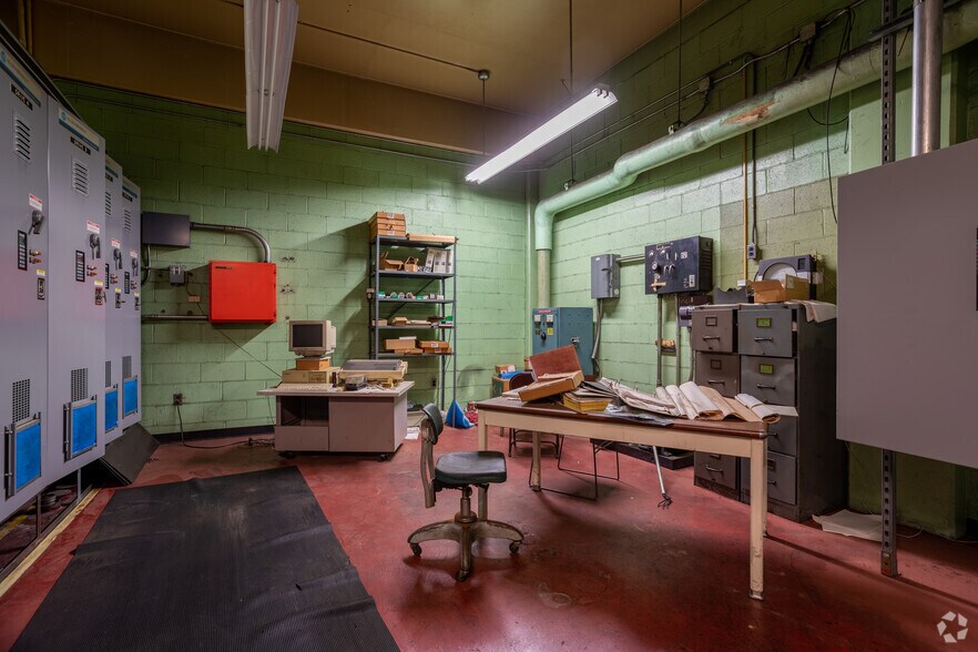 More Photos Of 221 Oriskany St E, Utica Office For Lease