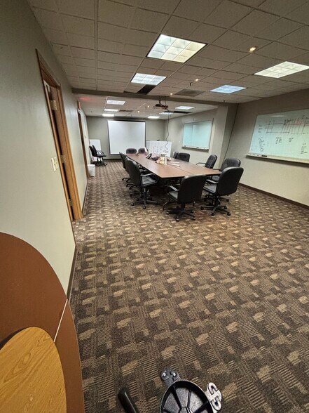 More Photos Of 456 Fulton St, Peoria Office For Sale