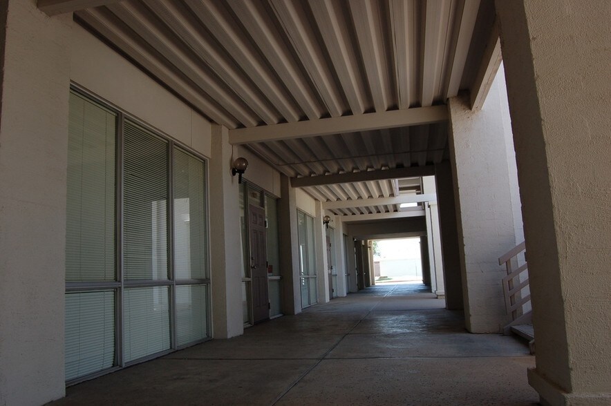 More Photos Of 201 E Southern Ave, Tempe Loft Creative Space For Lease