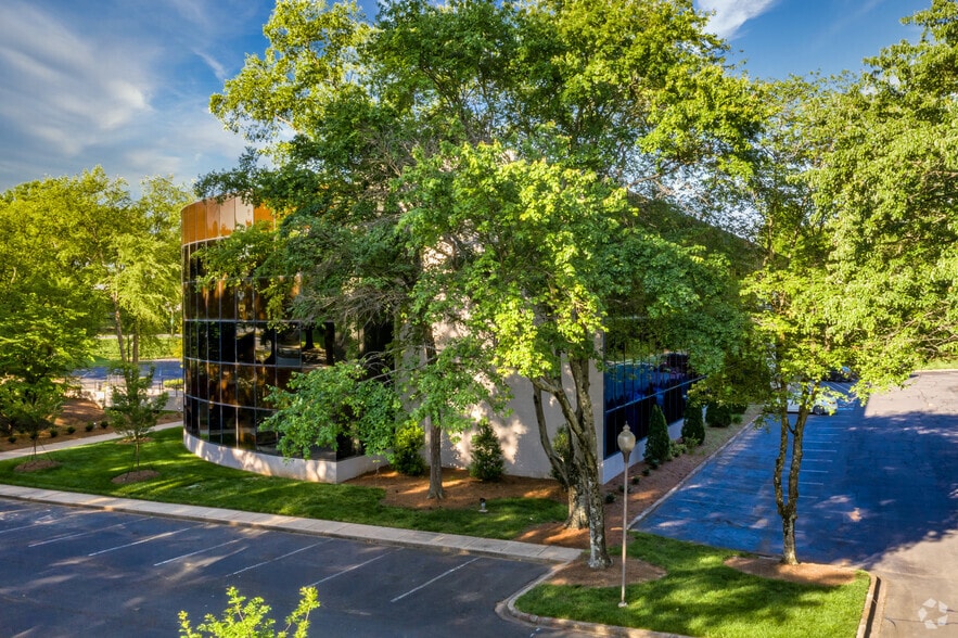 More Photos Of 5600 77 Center Dr, Charlotte Office For Lease