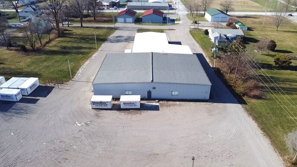 More Photos Of 6886 Wishart St, Huntsville Light Distribution For Sale