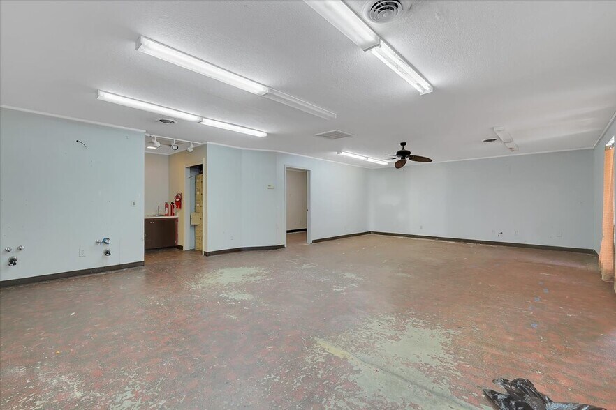 More Photos Of 525 Plumas St, Yuba City Storefront For Sale