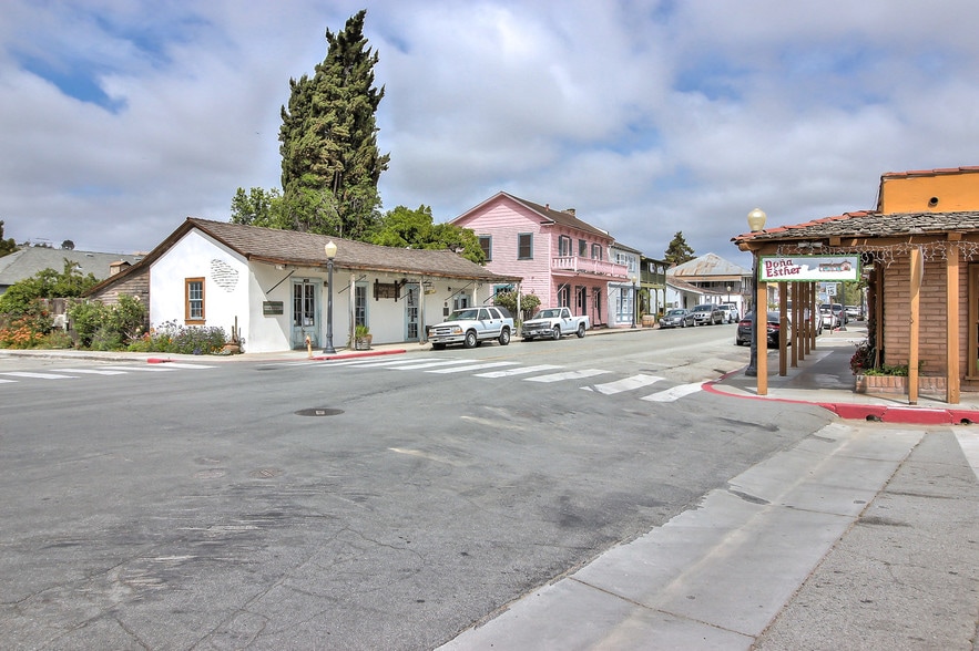 More Photos Of 107 3rd St, San Juan Bautista Storefront Retail Residential For Lease