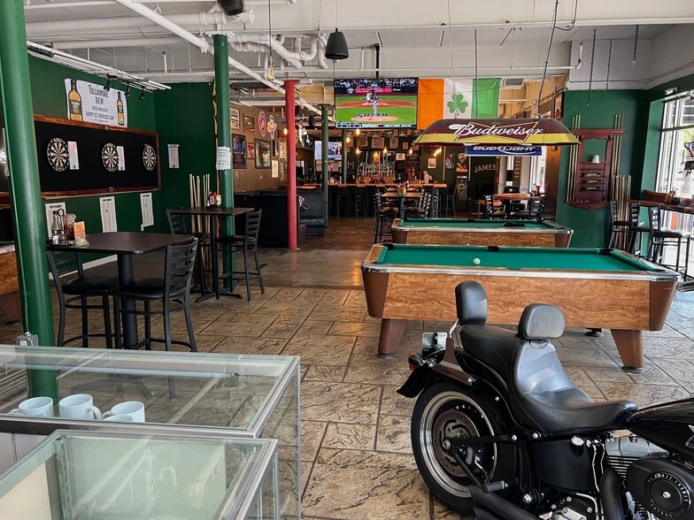 More Photos Of 100 Market St, Chattanooga Storefront For Sale