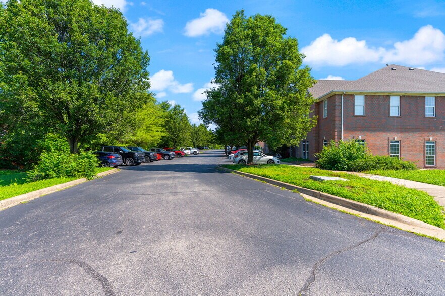 More Photos Of 3240 Office Pointe Pl, Louisville Coworking Space