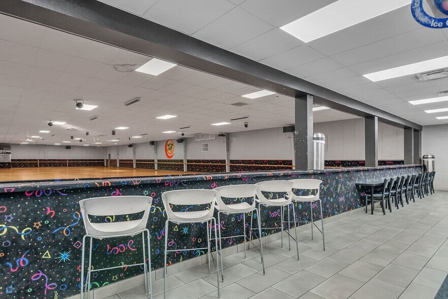 More Photos Of 7628 Corina Dr, Fort Worth Skating Rink For Sale