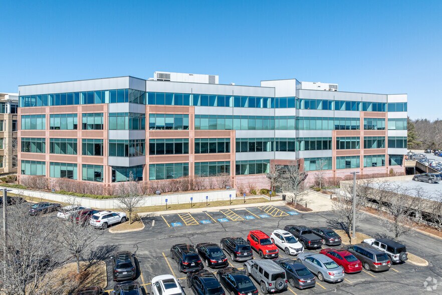 Primary Photo Of 35 Corporate Dr, Burlington Office For Lease