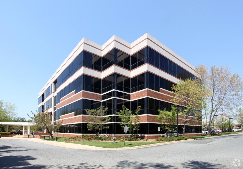 More Photos Of 9420 Key West Ave, Rockville Medical For Lease
